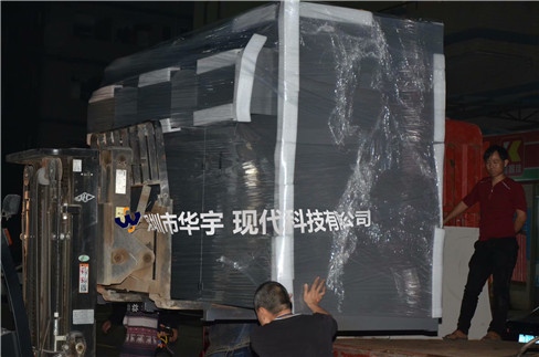 我司定制型内置6台投影仪控温控湿投影机柜凌晨两点发货贵州六盘水(图2) 我司定制型内置6台投影仪控温控湿投影机柜凌晨两点发货贵州六盘水(图2)