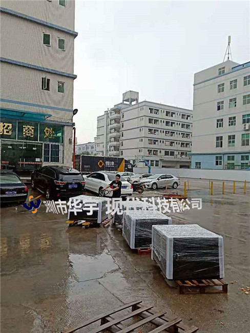 我司为深圳某公司提供高端户外投影机恒温恒湿控制柜(图1) 我司为深圳某公司提供高端户外投影机恒温恒湿控制柜(图1)